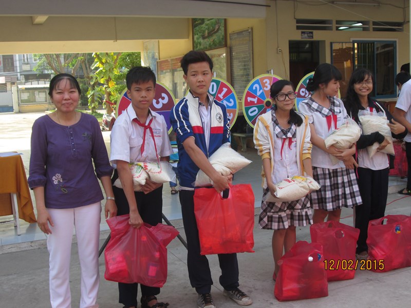Một số hình ảnh quá trình tự đánh giá năm học 2015-2016